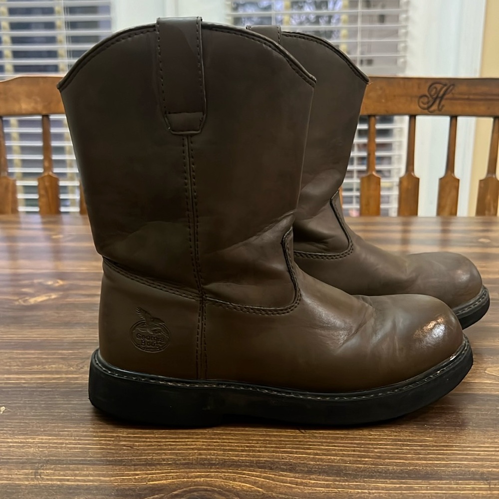 Georgia Boots
Kids 7” Wellington
Size 5M
Good used condition